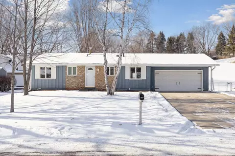 8406 Isleton Ct S, Cottage Grove, MN 55016