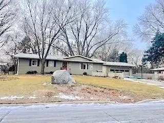 205 N 8th Ave N, Sartell, MN 56377