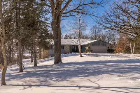11760 Layton Ave S, Hastings, MN 55033