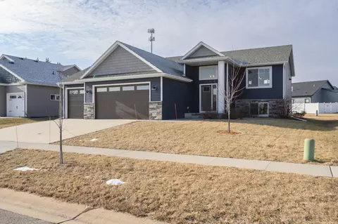 903 5th Ave NW, Kasson, MN 55944