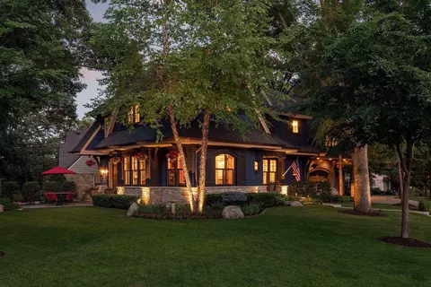 5227 Oaklawn Ave, Edina, MN 55424