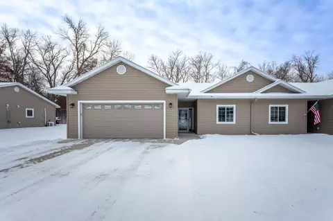 1506 Will O B Ln NE, Alexandria, MN 56308