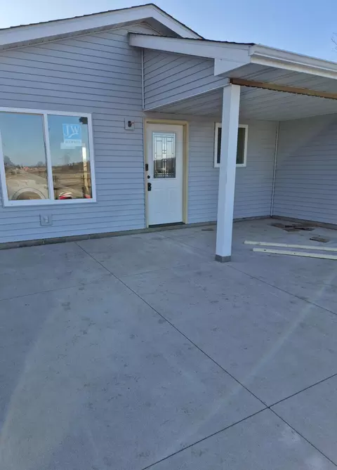 19230 10th St NE, Princeton, MN 55371