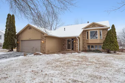 1225 Minnesota St S, Shakopee, MN 55379