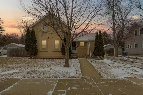 502 Francis St, Faribault, MN 55021