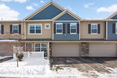 9909 5th Street Ln N, Lake Elmo, MN 55042