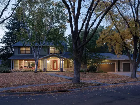 2225 Telemark Ln NW, Rochester, MN 55901