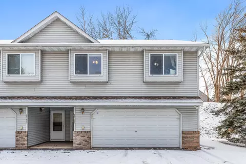 3753 Robin Ln, Eagan, MN 55122 photo 3