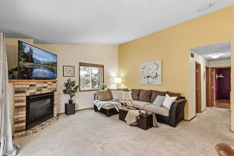 3753 Robin Ln, Eagan, MN 55122 photo 6