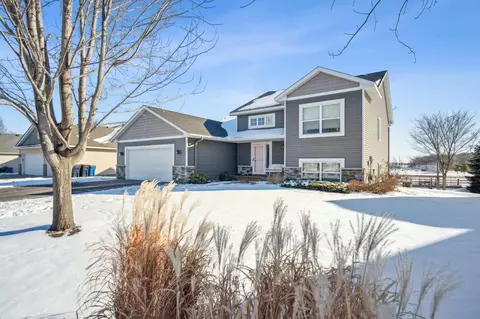 524 Danube Ave, Shakopee, MN 55379