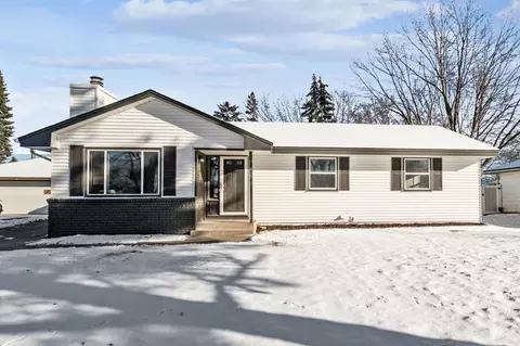 7036 Girard Ave N, Brooklyn Center, MN 55430