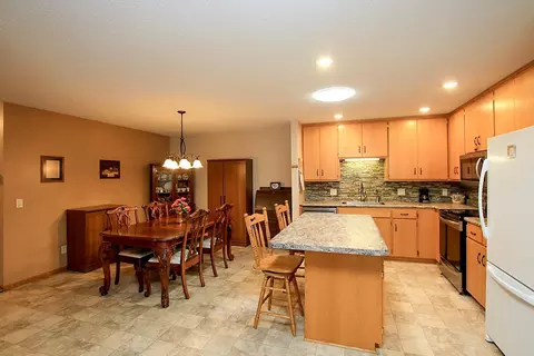 Kitchen - 209 Circle View Dr, Dassel, MN 55325 photo 1 of 2