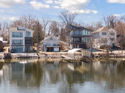3365 Crystal Bay Rd, Wayzata, MN 55391