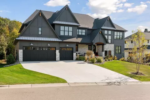 6515 Hawks Pointe Ln, Excelsior, MN 55331