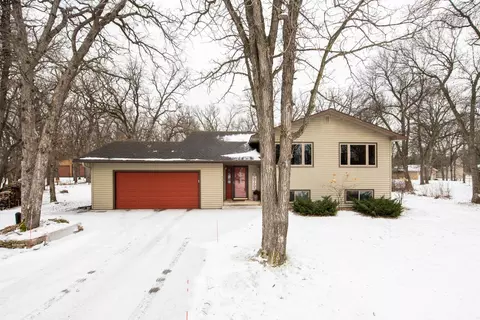 1606 S Le Homme Dieu Dr NE, Alexandria, MN 56308