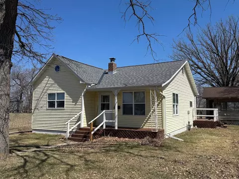 177 Gemmell Ave SW, Bemidji, MN 56601