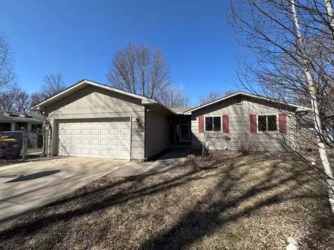 304 Linden Pl S, Northfield, MN 55057