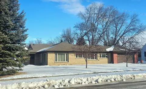 200 South St, Morris, MN 56267