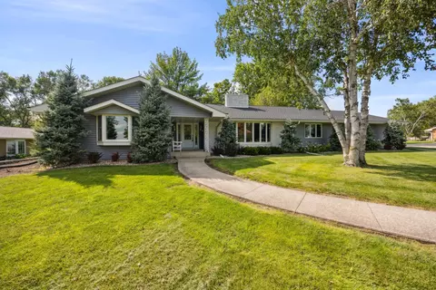 4 Golf Dr, Olivia, MN 56277