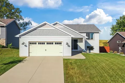 4717 Alan Ln NW, Rochester, MN 55901