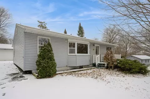 2396 Fairview Ln, Mound, MN 55364
