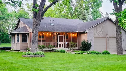 909 Fremont St, Anoka, MN 55303