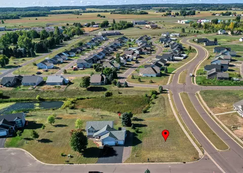 1200 Corey Ct, Osceola, WI 54020