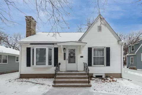 4326 43rd Ave N, Robbinsdale, MN 55422