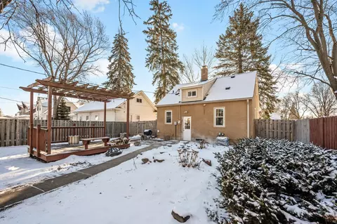 5010 42nd Ave N, Robbinsdale, MN 55422