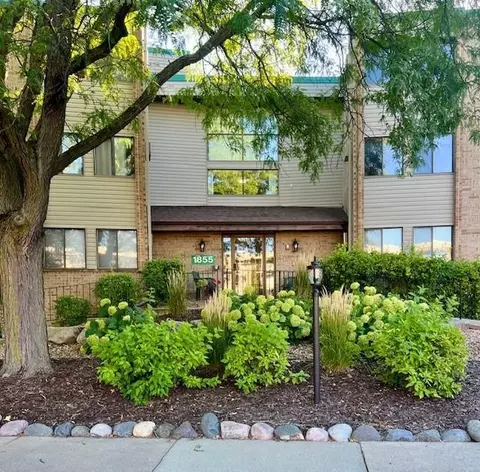1855 Silver Bell Rd #305, Eagan, MN 55122