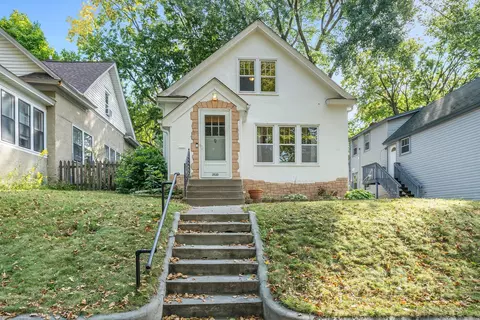 2533 Pierce St NE, Minneapolis, MN 55418
