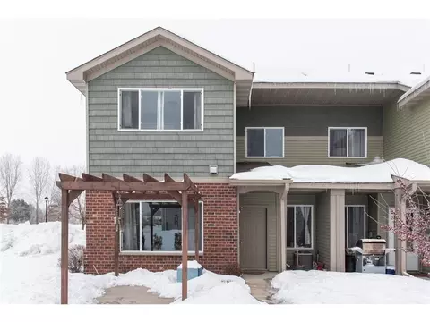 7893 Gotland Ln, Circle Pines, MN 55014