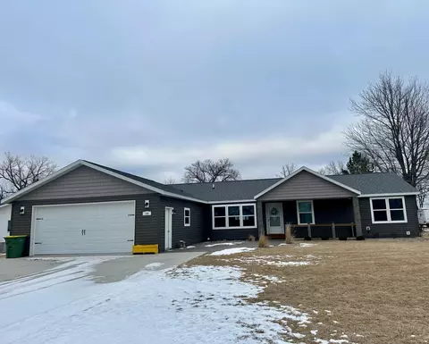 184 Shoreview Dr, Cottonwood, MN 56229