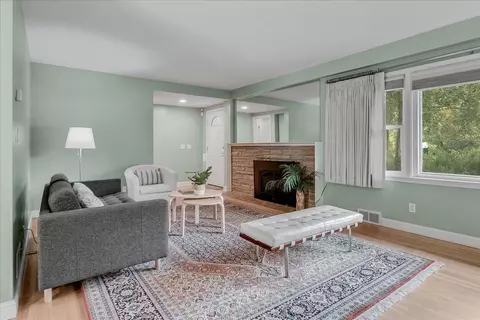 4512 Chatelain Ter, Minneapolis, MN 55422
