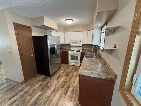 1105 Olena Ave, Willmar, MN 56201 photo 4