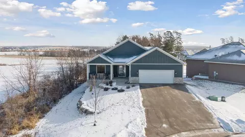 9008 62nd St S, Cottage Grove, MN 55016