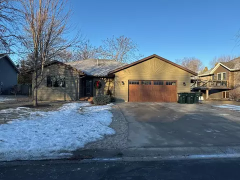 730 Graham St SW, Hutchinson, MN 55350