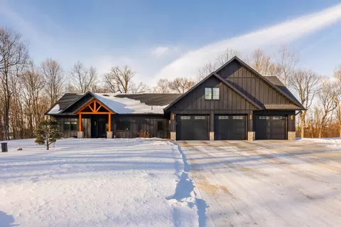 5247 Yorktown Ct NE, Alexandria, MN 56308