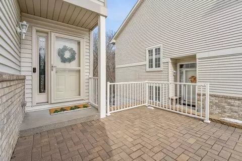 17816 Townline Rd, Minnetonka, MN 55345