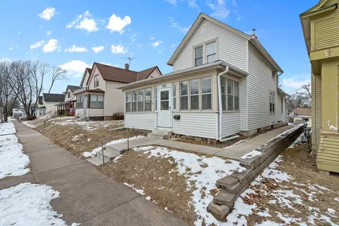 991 Geranium Ave E, Saint Paul, MN 55106