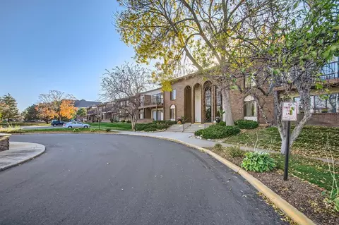 7320 York Ave S #108, Edina, MN 55435