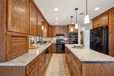2311 Park Ave NW, Faribault, MN 55021 photo 11