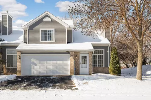430 Mission Hills Way E, Chanhassen, MN 55317