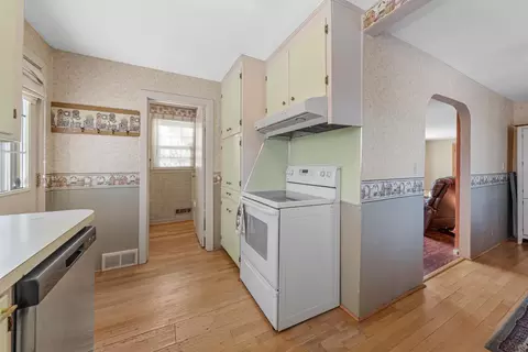 813 5th Ave NW, Faribault, MN 55021 photo 6