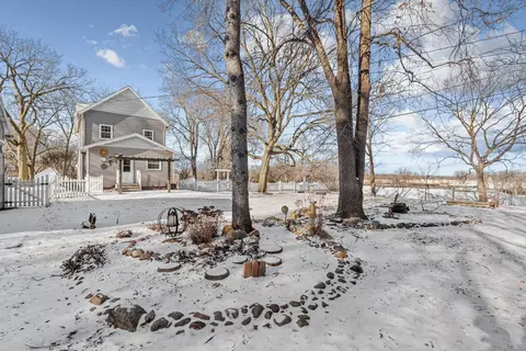 813 5th Ave NW, Faribault, MN 55021 photo 2