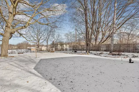 813 5th Ave NW, Faribault, MN 55021 photo 3