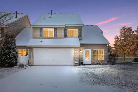 8346 Delaney Dr #51, Inver Grove Heights, MN 55076