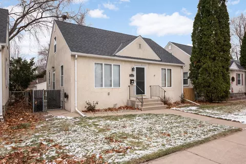 1969 4th St E, Saint Paul, MN 55119