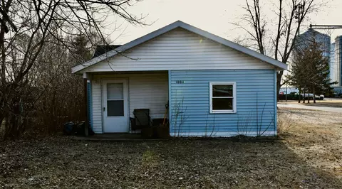 1004 Horace Ave N, Thief River Falls, MN 56701