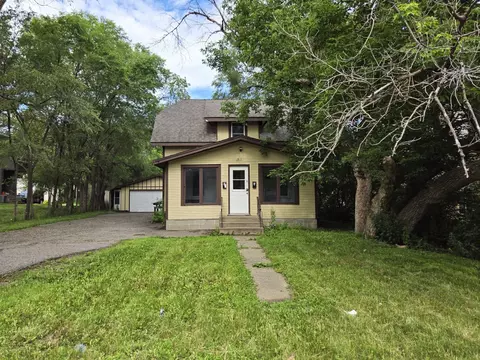 1317 6th Ave S, Saint Cloud, MN 56301 photo 2